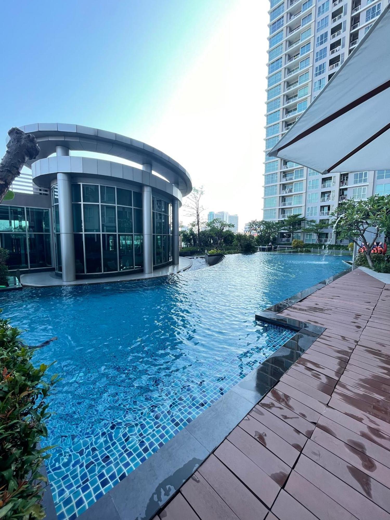 1Br Luxury Condo Prime Ratchada Sky Pool & Gym Bangkok Exterior photo